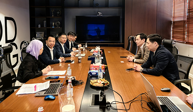 訪哈薩克斯坦.jpg